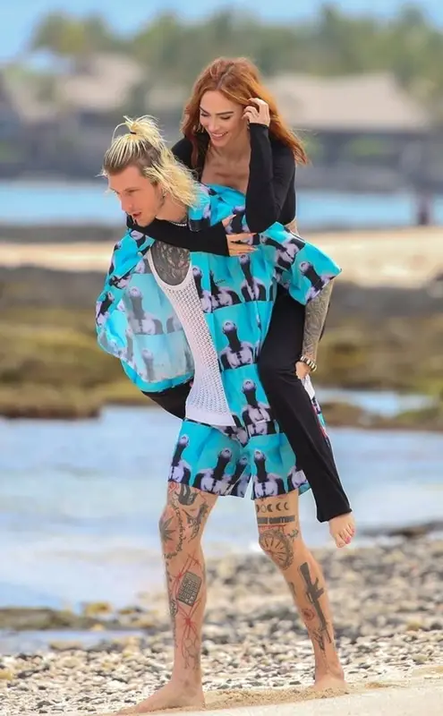 Machine Gun Kelly outfit in A Better Mistake, 2023