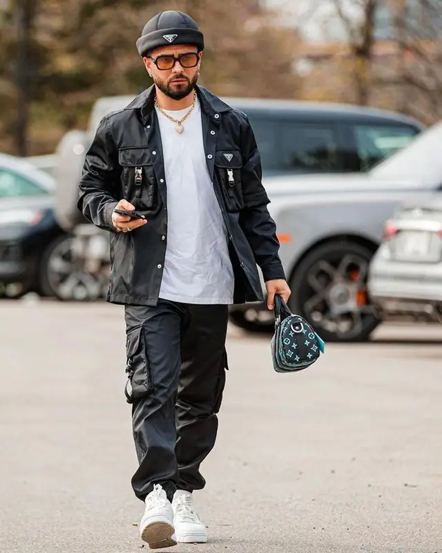 Lorenzo Insigne outfit in Louis Vuitton and Prada, 2023