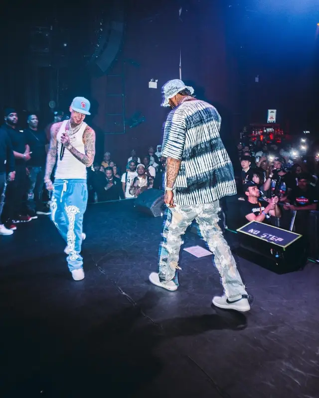 Dave East outfit in Nike and Who Decides War, 2023