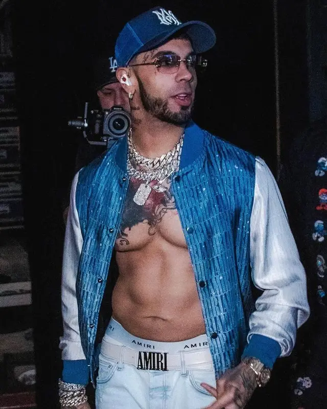 Anuel AA outfit in Cartier and Amiri, 2023