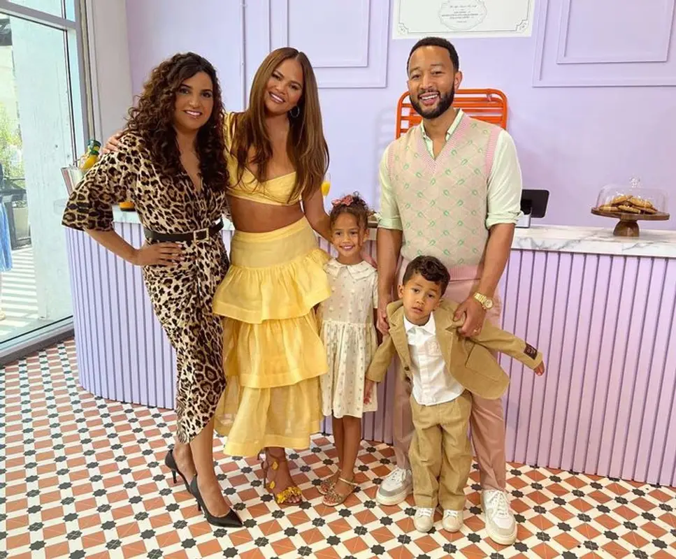 Chrissy Teigen outfit in Zimmermann and Aquazzura, 2023