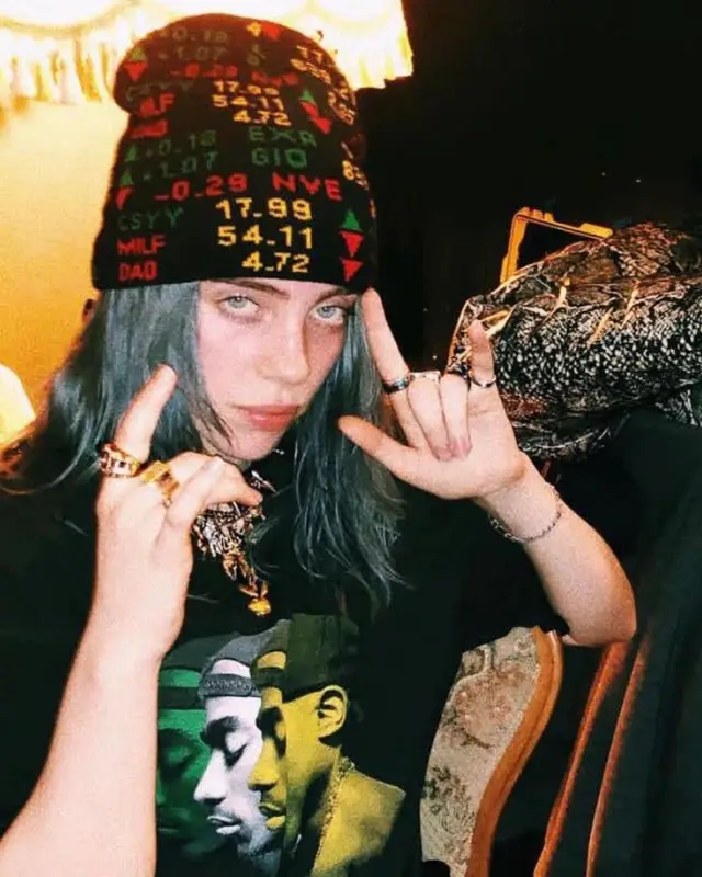 Billie Eilish outfit in Milfdad, 2020