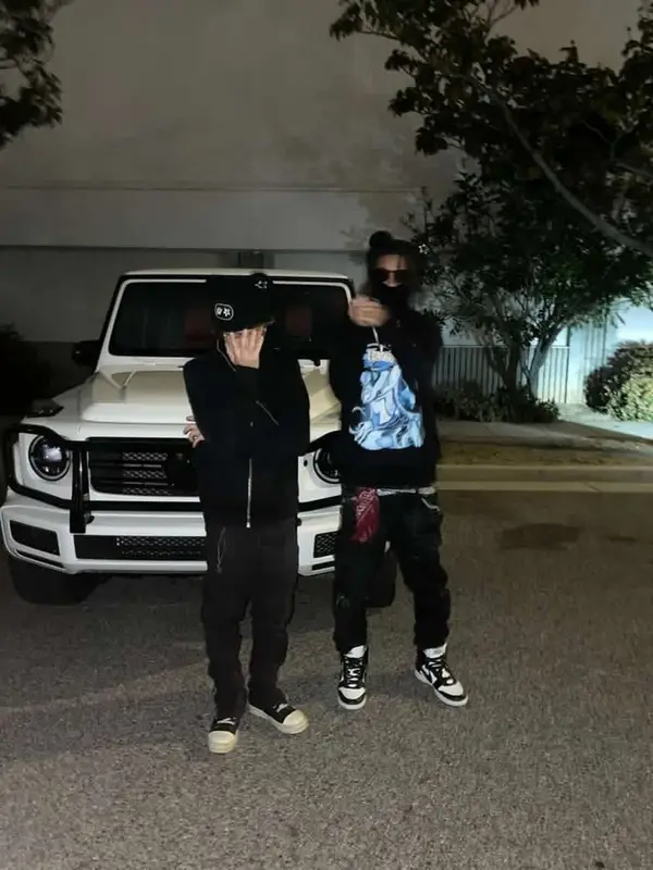 Kashdami outfit in Nike, B.B. Simon, and Ambush, 2023