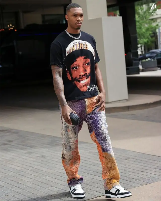 Lonnie Walker IV outfit in Star Shirts, Proleta Re Art, and Louis Vuitton, 2023