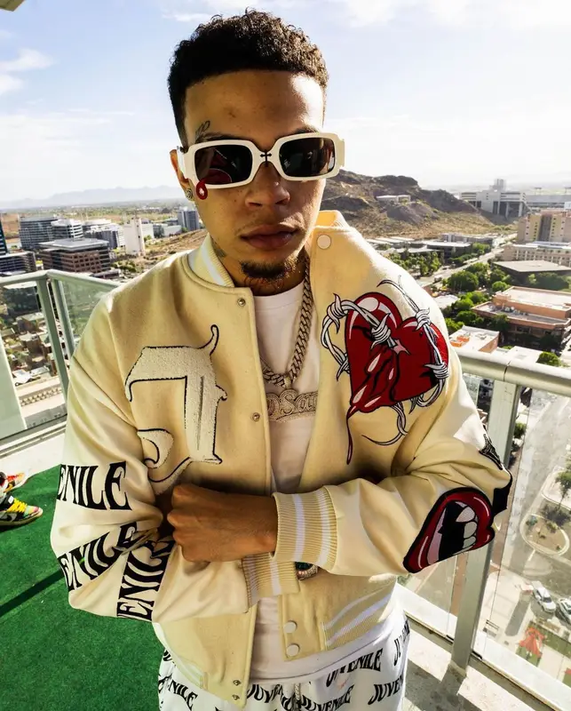 D Savage outfit in Juvenile, 2023