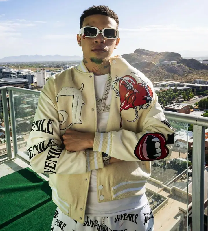D Savage outfit in Juvenile, 2023