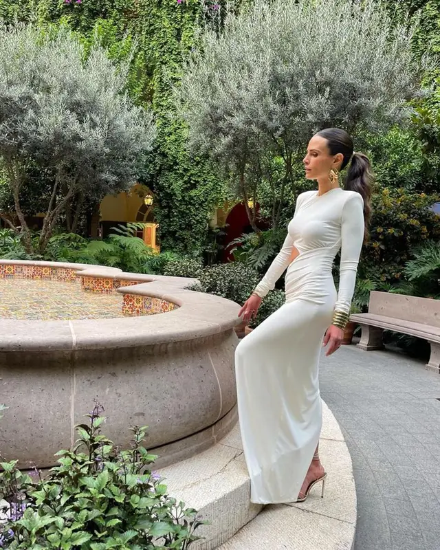 Jordana Brewster outfit in Jovana Djuric, Alexandre Vauthier, and Paris Texas, 2023