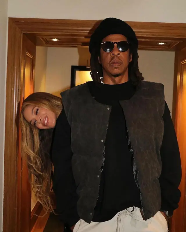 Jay-Z outfit in Askyurself, 2023