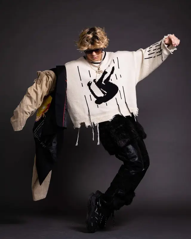 Walker Bryant outfit in Ceec and Roam The Halls, 2023