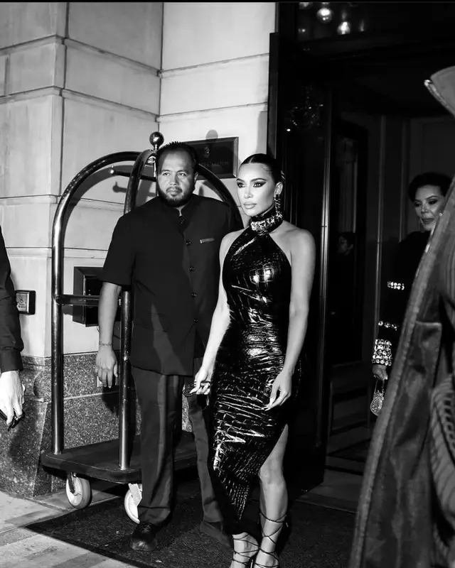 Kim Kardashian outfit in Gucci, Alaïa, and Tom Ford, 2023
