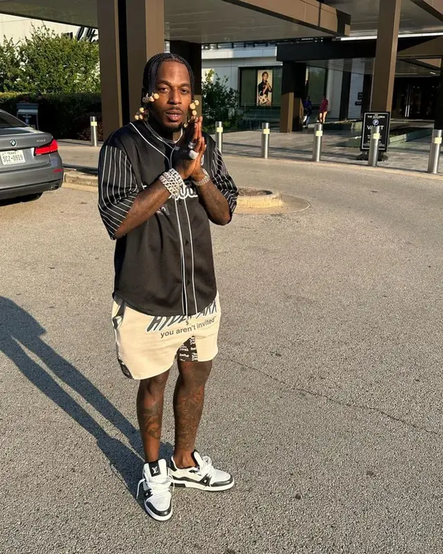 Sauce Walka outfit in Louis Vuitton and Hyde Park, 2023