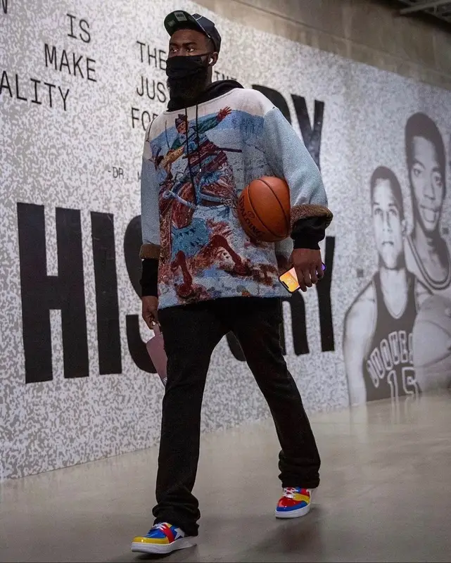 Jaylen Brown outfit in Starving Brand, 2021