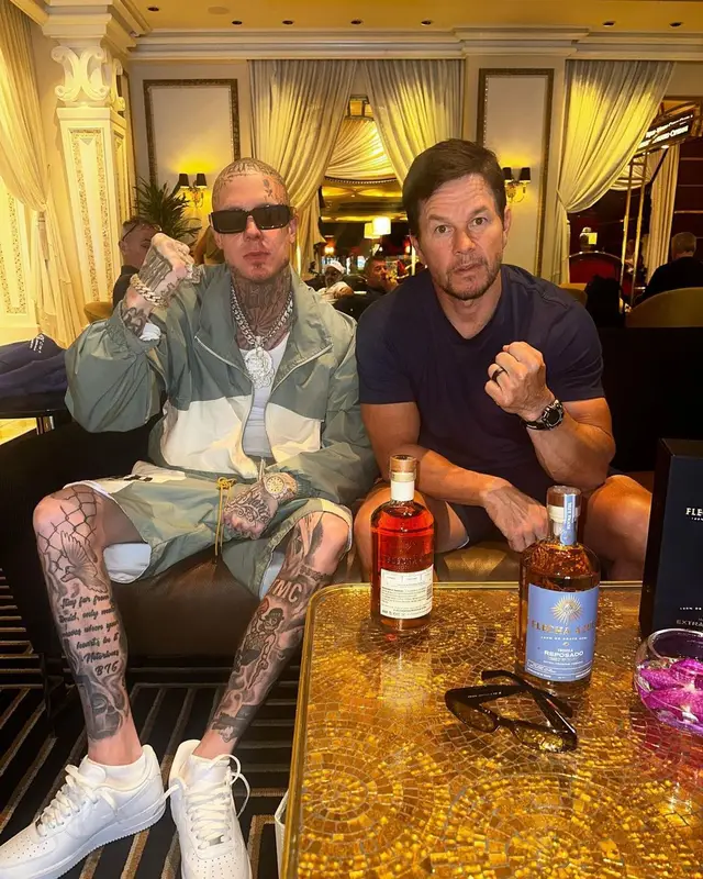 Millyz outfit in Rhude, Nike, and Prada, 2023