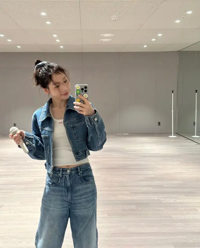 TaeYeon outfit in Diesel, Isabel Marant, and Cartier, 2023