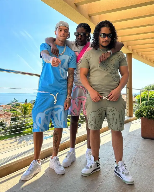 Central Cee outfit in Nike, New Era, and Vans, 2023