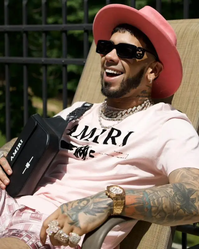Anuel AA outfit in Amiri and Gucci, 2023