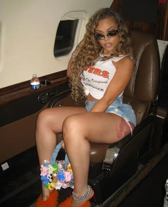 Latto outfit in Vintage, La Milanesa, and Dries Van Noten, 2023