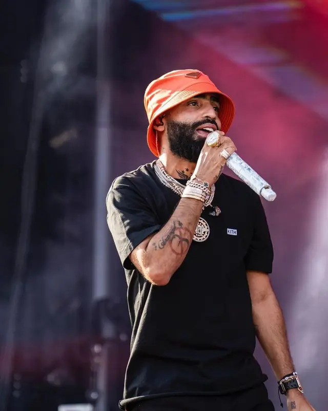 Arcangel outfit in Kith, EPTM, and Prada, 2023