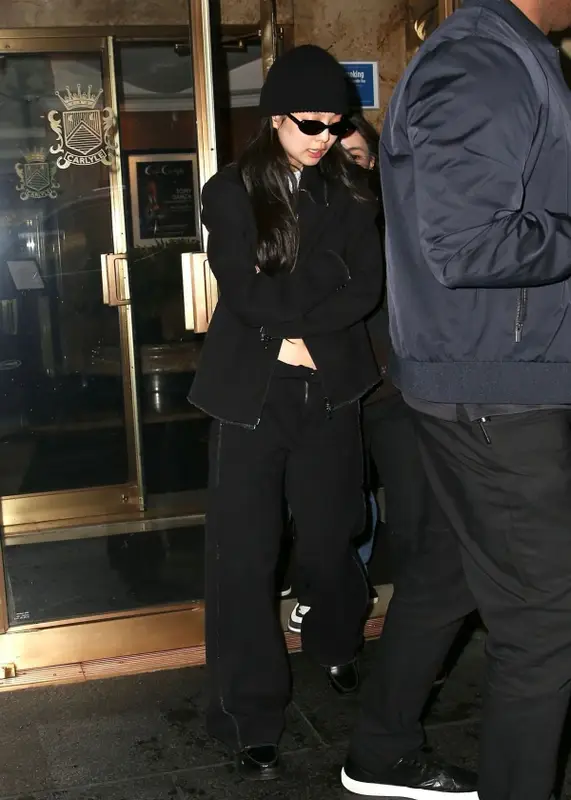 Kim Jennie outfit in Diesel, Chanel, and Gentle Monster, 2023