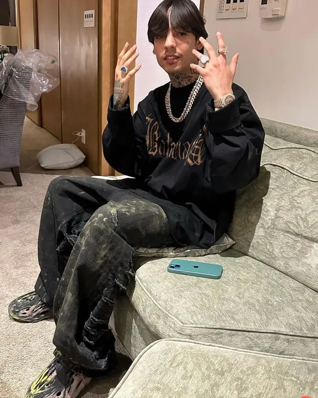 Natanael Cano outfit in Balenciaga and Adidas, 2023