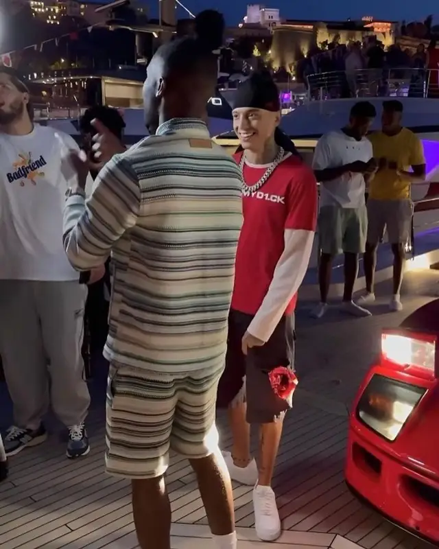 Central Cee outfit in Vintage, Nike, and Louis Vuitton, 2023
