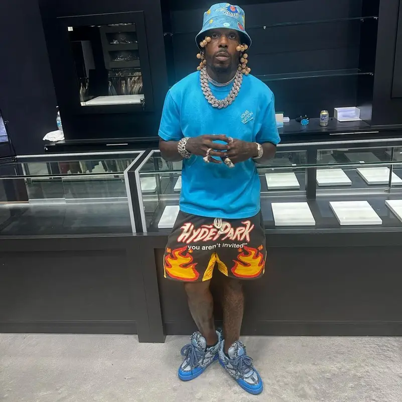 Sauce Walka outfit in Hyde Park, Louis Vuitton, and Yayoi Kusama, 2023