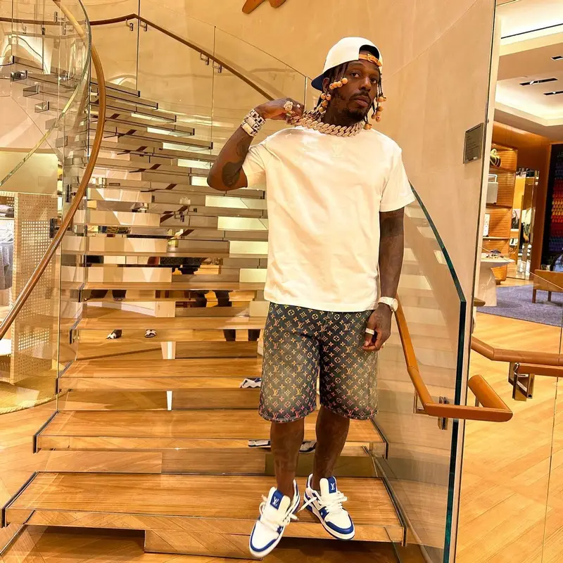 Sauce Walka outfit in Louis Vuitton, 2023