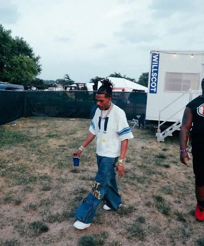 Lil Baby outfit in Kapital and Nike, 2023