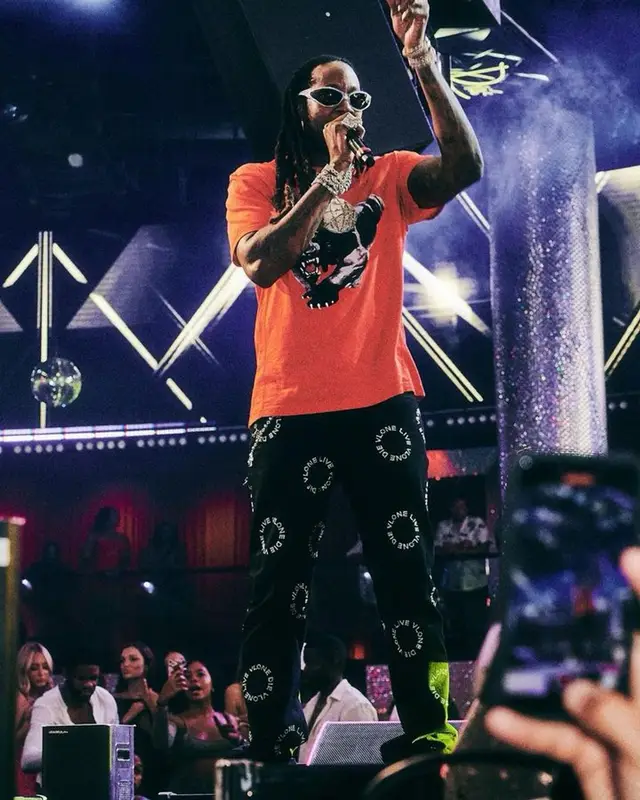 2 Chainz outfit in Vlone, Nike, and Balenciaga, 2023