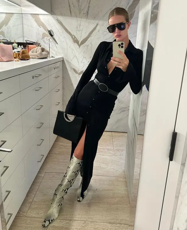Rosie Huntington-Whiteley outfit in The Row, Saint Laurent, and ÉTERNE, 2023
