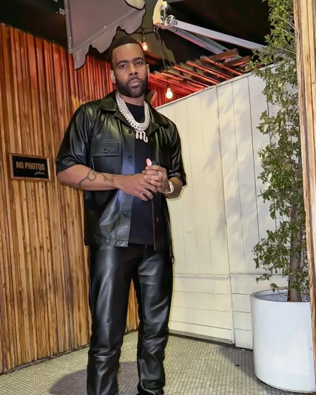 Mario outfit in Dethaus, 2023