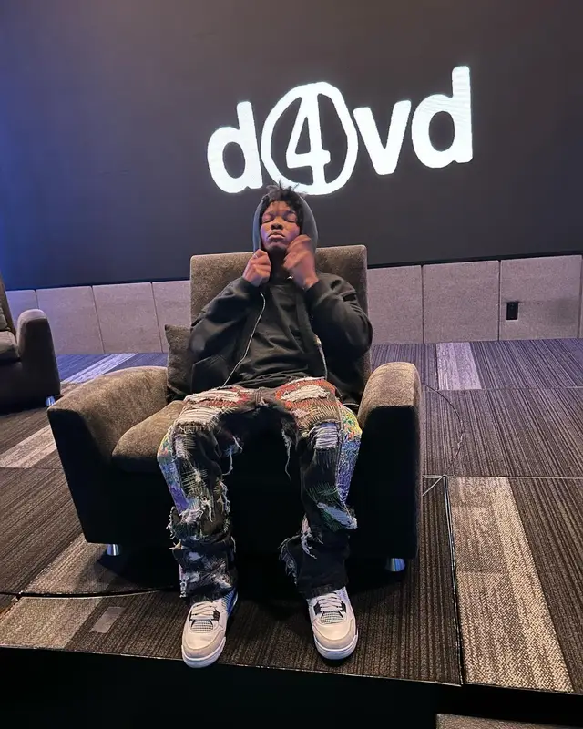 d4vd outfit in Who Decides War and Jordan, 2023