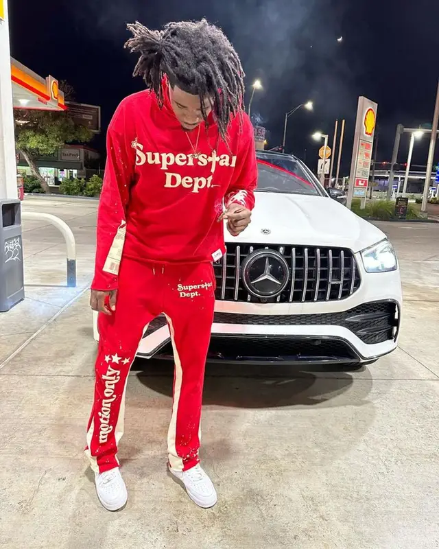 Jwondr Entt outfit in 410 Superstar Apparel , 2023
