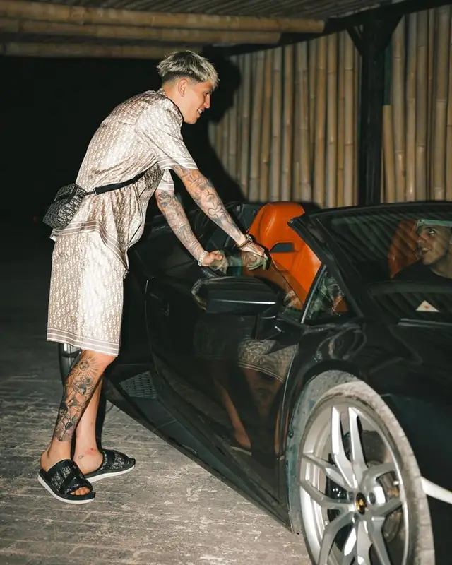 Alejandro Garnacho outfit in Dior, 2023
