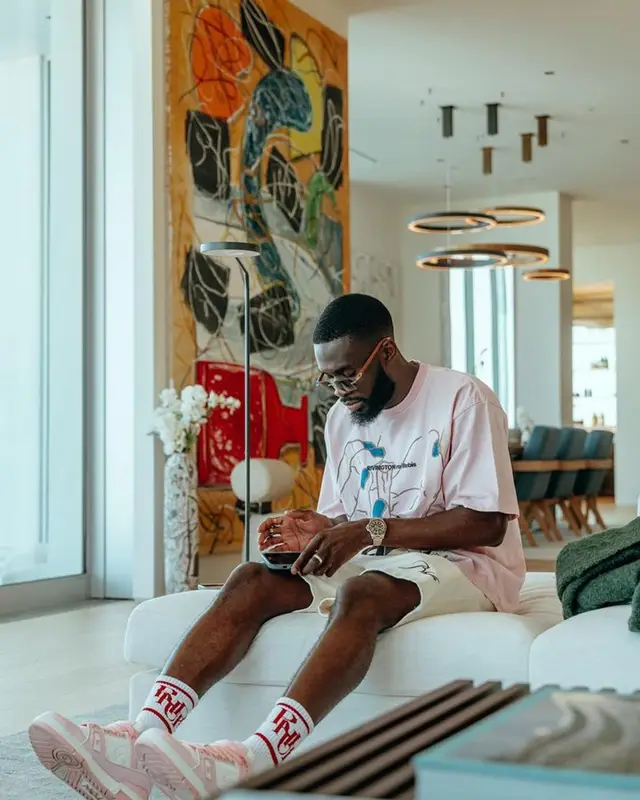 Fikayo Tomori outfit in Rhude, Louis Vuitton, and Cartier, 2023