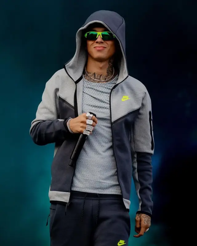 Central Cee outfit in Nike and Oakley, 2023
