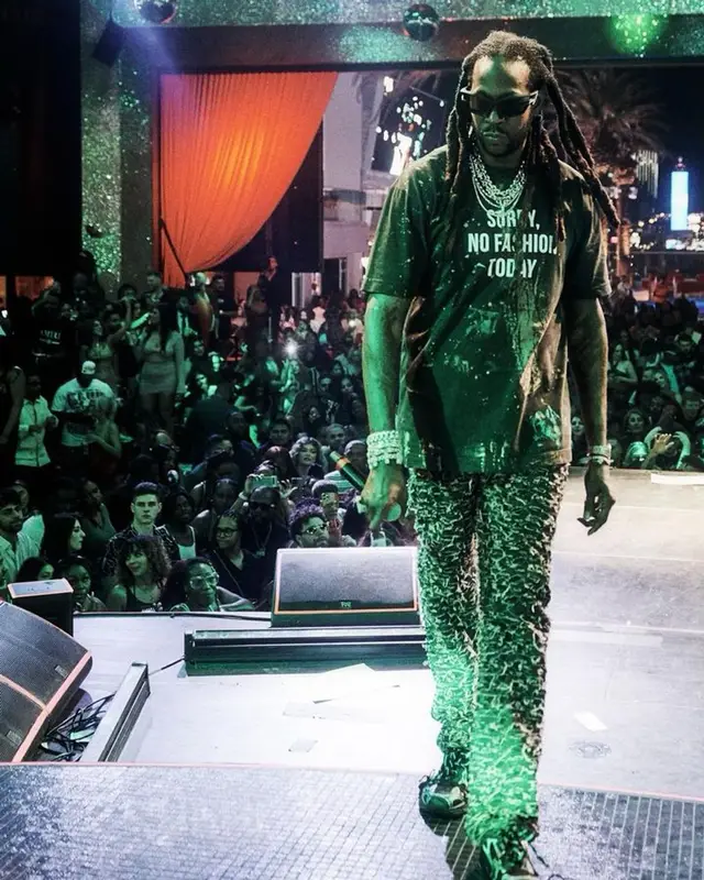2 Chainz outfit in MFBLU, Balenciaga, and Givenchy, 2023