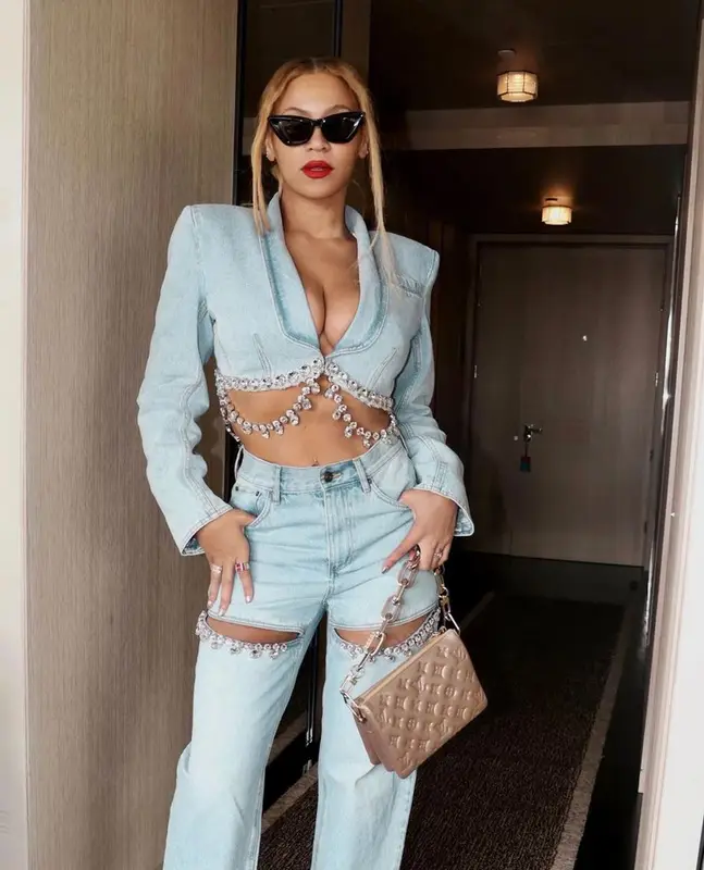 Beyonce outfit in Area, Louis Vuitton, and Bottega Veneta, 2023