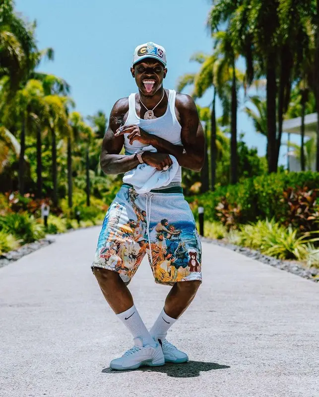 Bobby Shmurda outfit in Jordan, Nike, and Hanes, 2023
