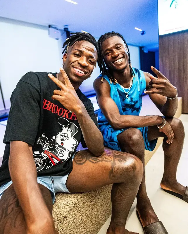 Eduardo Camavinga outfit in Jordan and Oakley, 2023