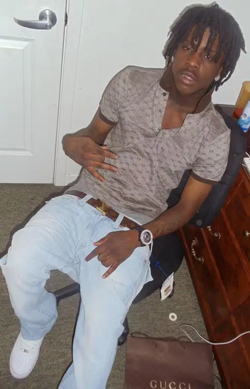 Chief Keef outfit in Gucci, True Religion, and Louis Vuitton, 2011