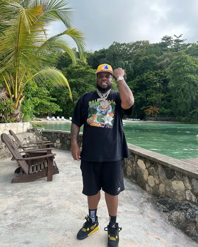 Maxo Kream outfit in Balenciaga and Jordan, 2023
