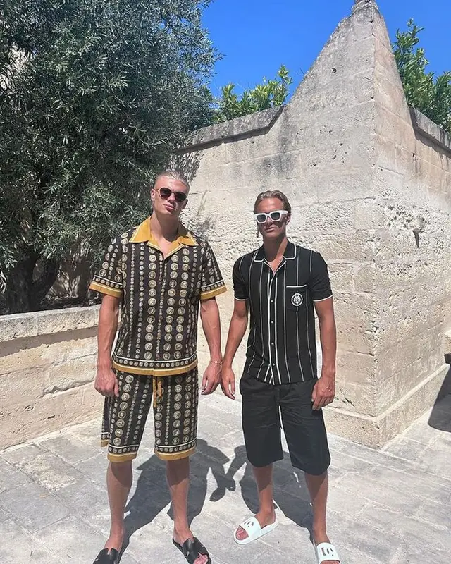 Erling Haaland outfit in Dolce & Gabbana and Hermes, 2023