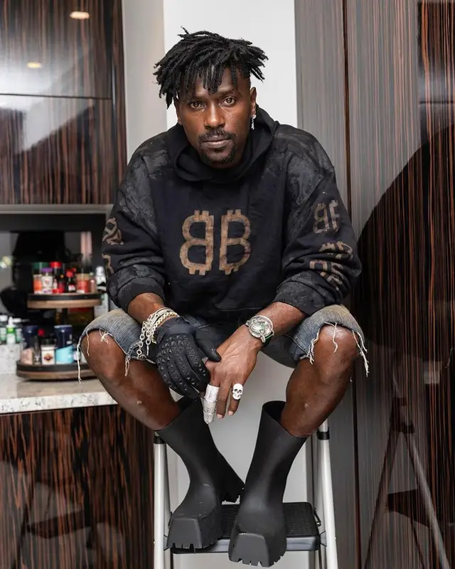 Antonio Brown outfit in Balenciaga, 2023