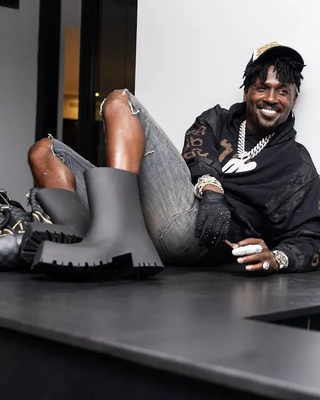Antonio Brown outfit in Balenciaga, 2023