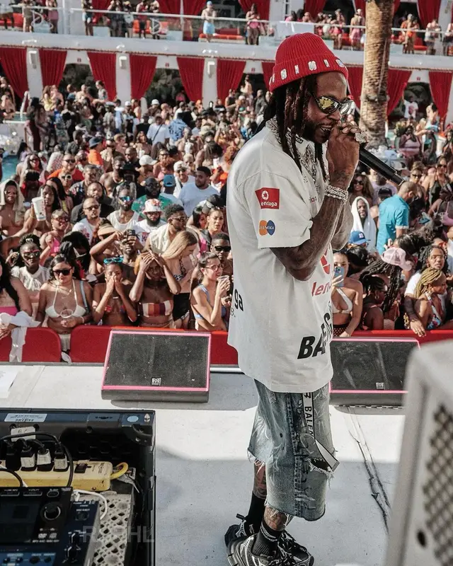 2 Chainz outfit in Balenciaga and Melrose High, 2023