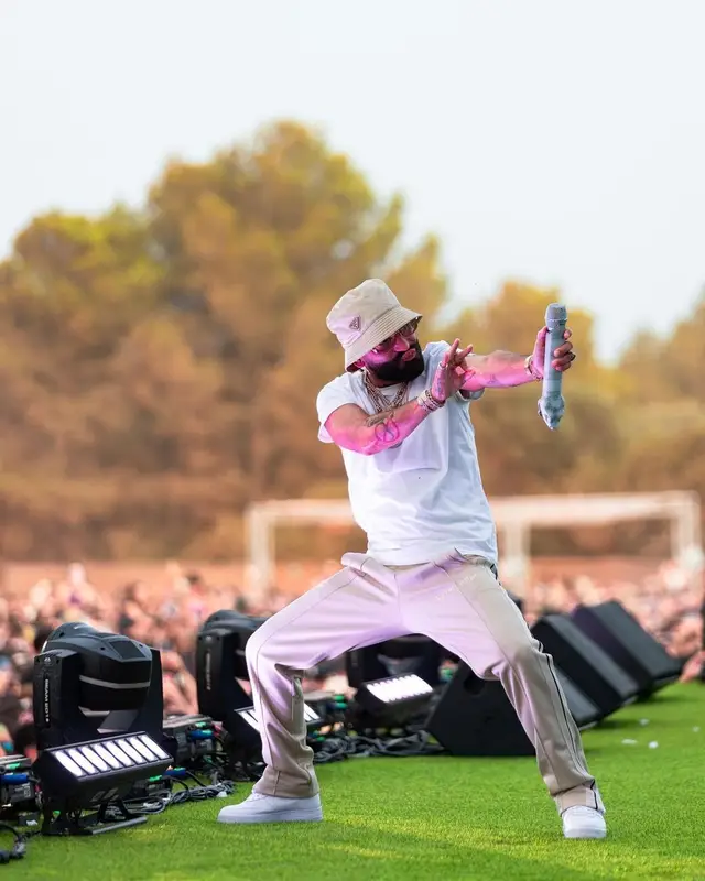Arcangel outfit in Palm Angels, Prada, and Balmain, 2023