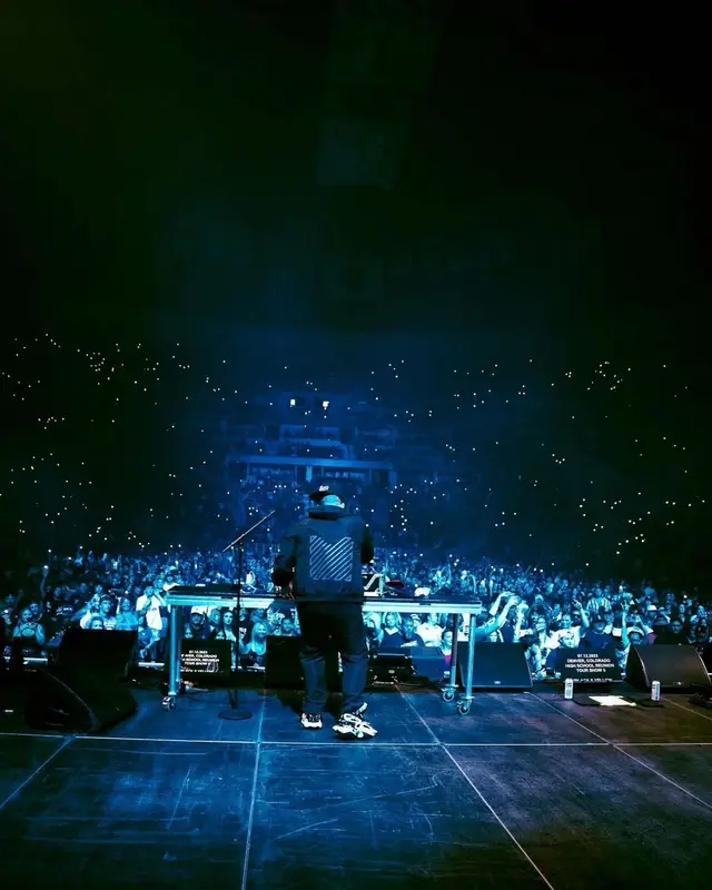 DJ Drama outfit in Off-White and Balmain, 2023