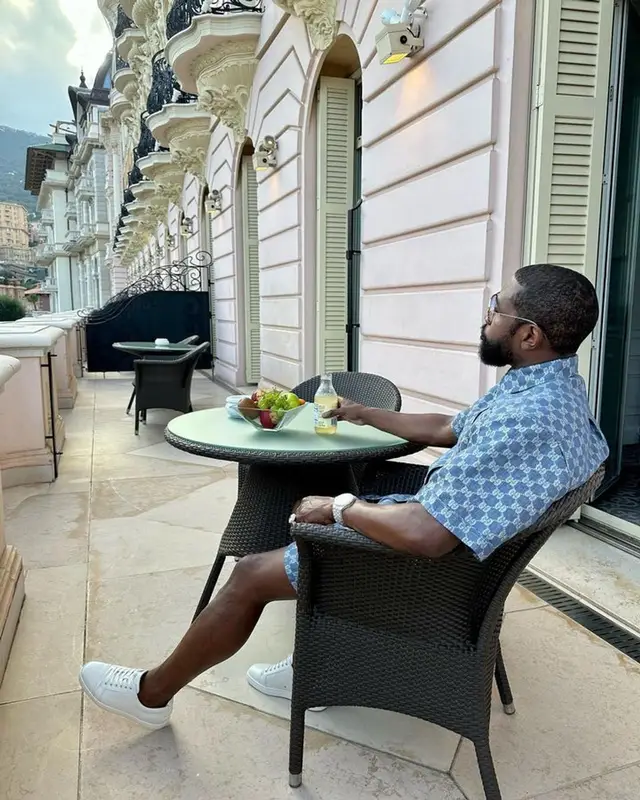 Floyd Mayweather outfit in Gucci and Christian Louboutin, 2023