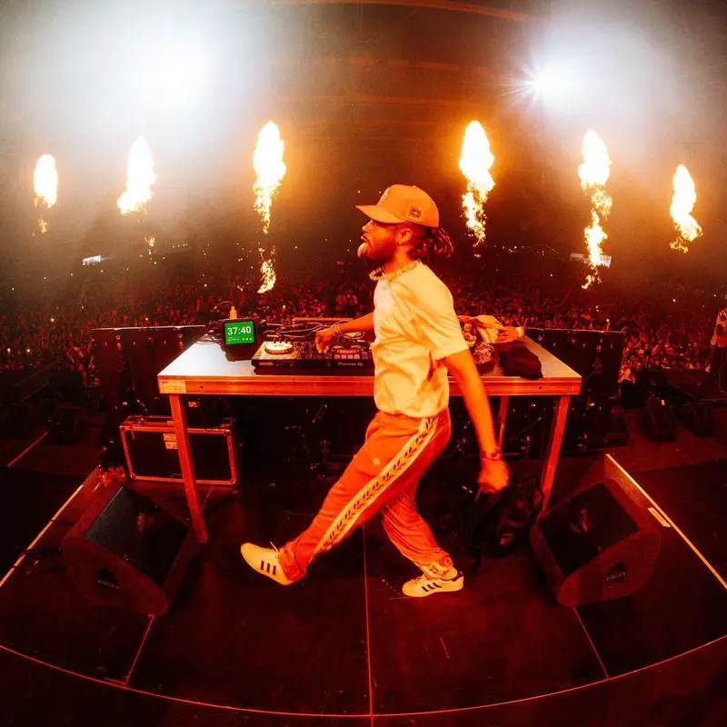 Metro Boomin outfit in Casablanca, Louis Vuitton, and New Era, 2023